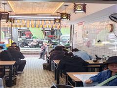文昌阁旁中医一附40平餐饮店转让
